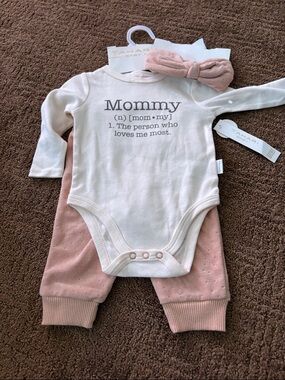 Tahari Cream Bodysuit with Pink Pants & Headband